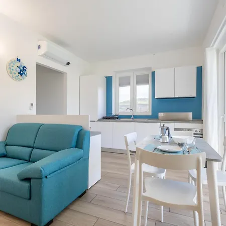 Appartement Hostdomus-la Casa Degli Artisti-michelangelo-giotto-raffaello Marina dʼAndora
