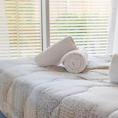 Hostdomus-la Casa Degli Artisti-michelangelo-giotto-raffaello * Marina dʼAndora