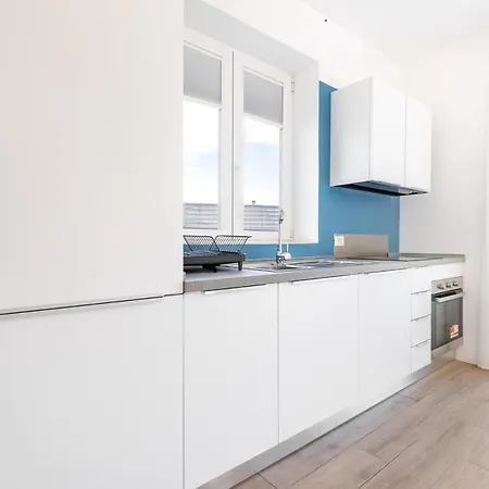 Hostdomus-la Casa Degli Artisti-michelangelo-giotto-raffaello Apartament Marina dʼAndora