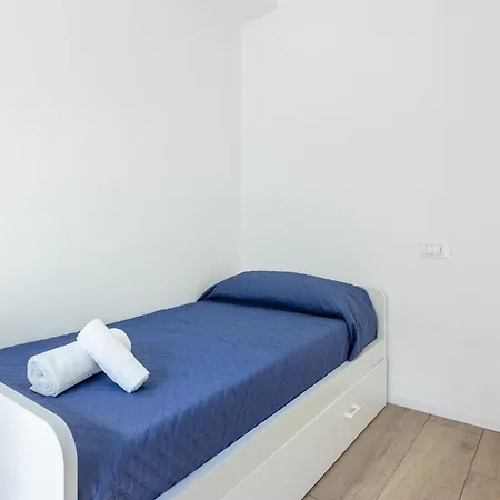 Hostdomus-la Casa Degli Artisti-michelangelo-giotto-raffaello