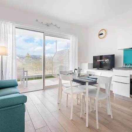 Hostdomus-la Casa Degli Artisti-michelangelo-giotto-raffaello Marina dʼAndora